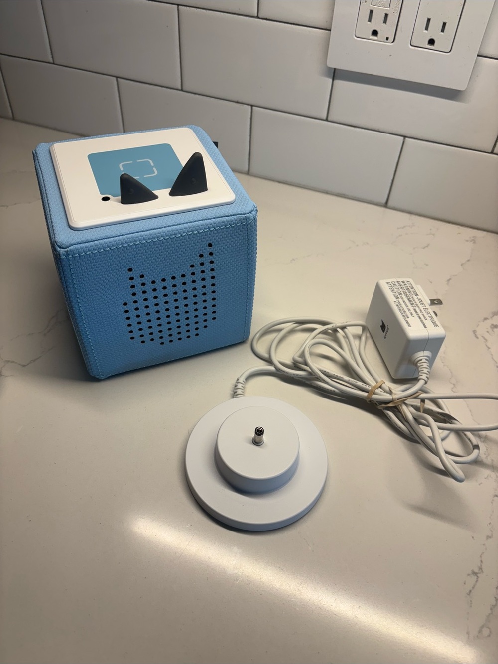 Tonies Box Blue Portable Audio Story Cube with Dock and Charger